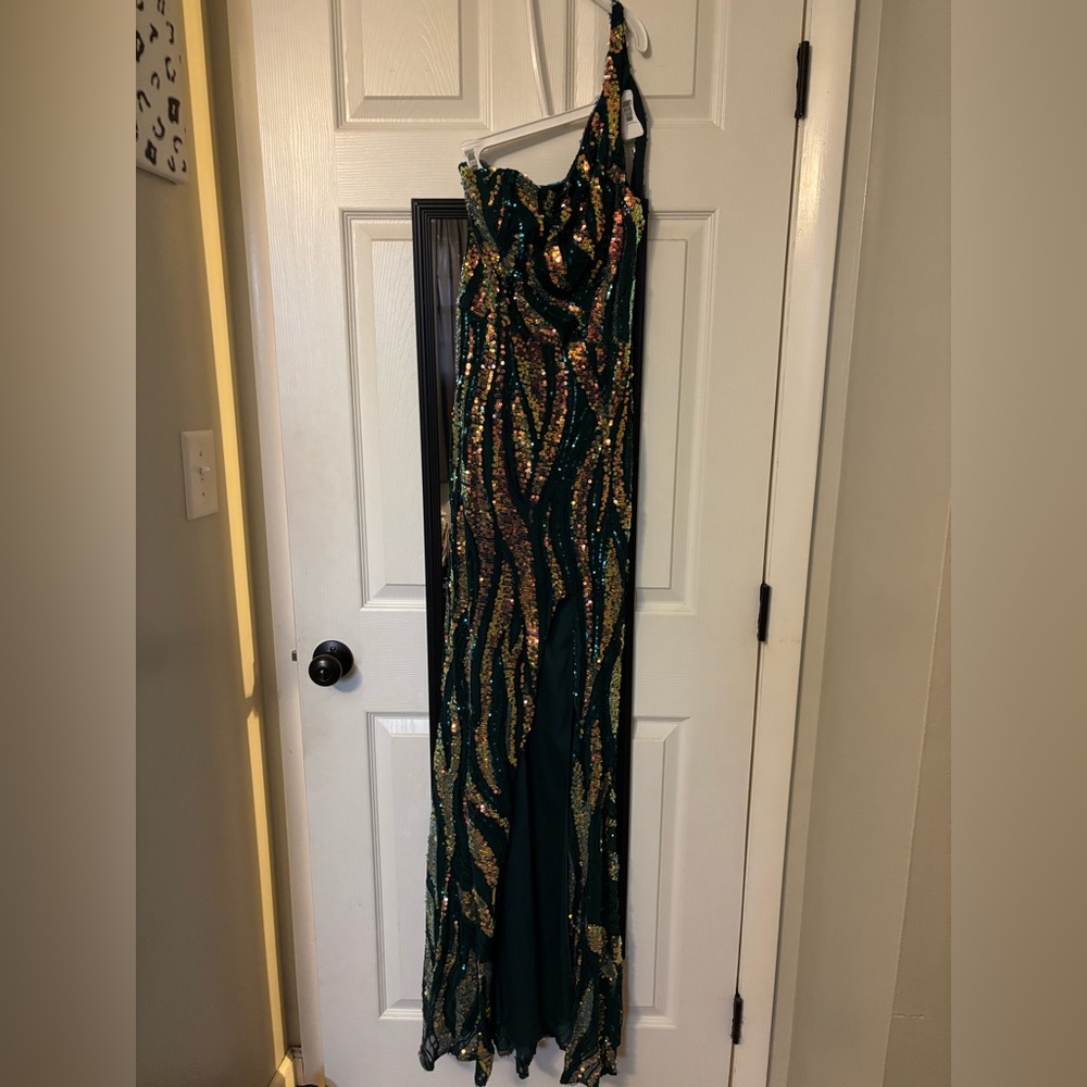 Green Iridescent Sequin Striped Backless One-Shoulder Prom Dress